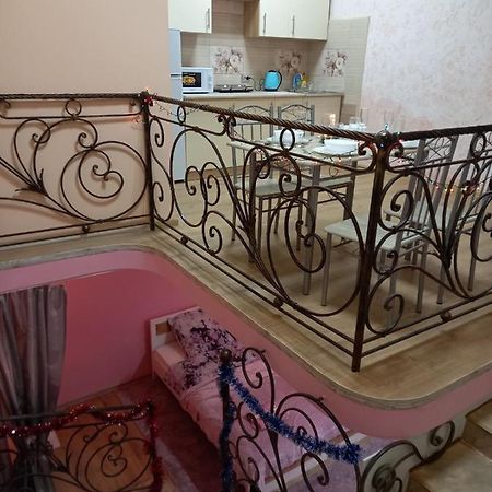 Двухярусная Квартира В Центре Мукачева, Улица Мира Mukacheve Luaran gambar