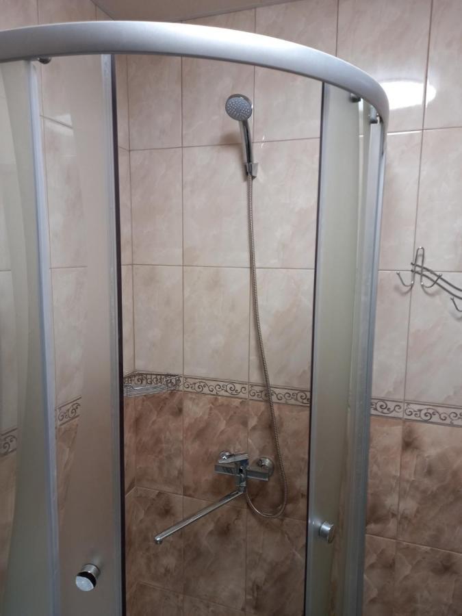 Двухярусная Квартира В Центре Мукачева, Улица Мира Mukacheve Luaran gambar