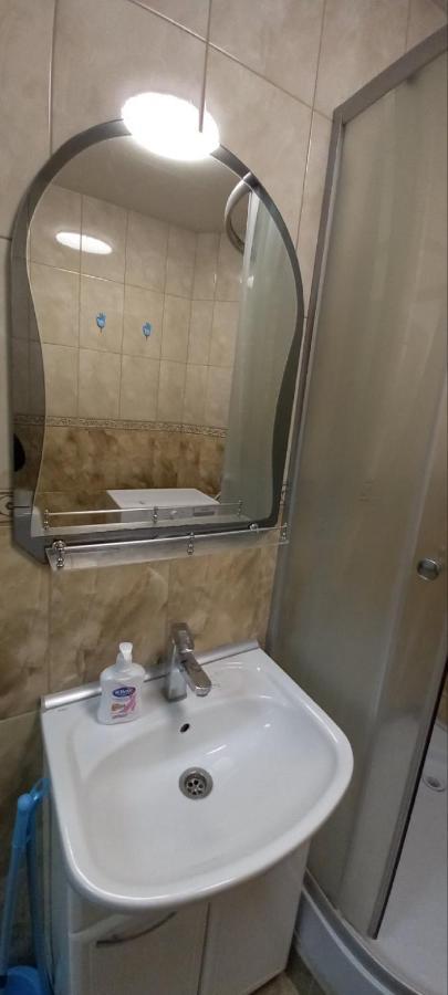 Двухярусная Квартира В Центре Мукачева, Улица Мира Mukacheve Luaran gambar